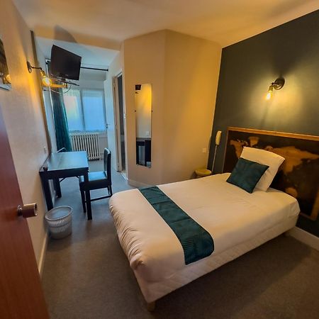 Logis Hotel Restaurant Des Voyageurs Tarnac Exterior foto